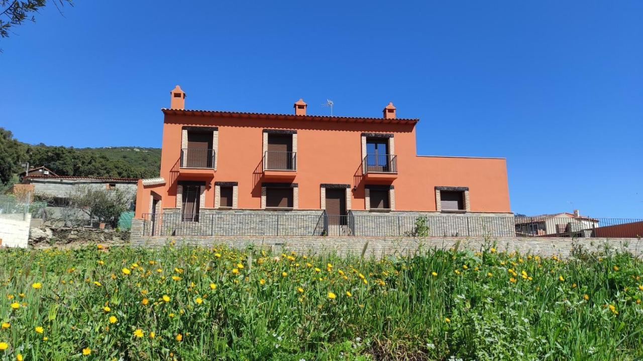 Casa Rural La Colmena Del Geoparque Navatrasierra Ngoại thất bức ảnh