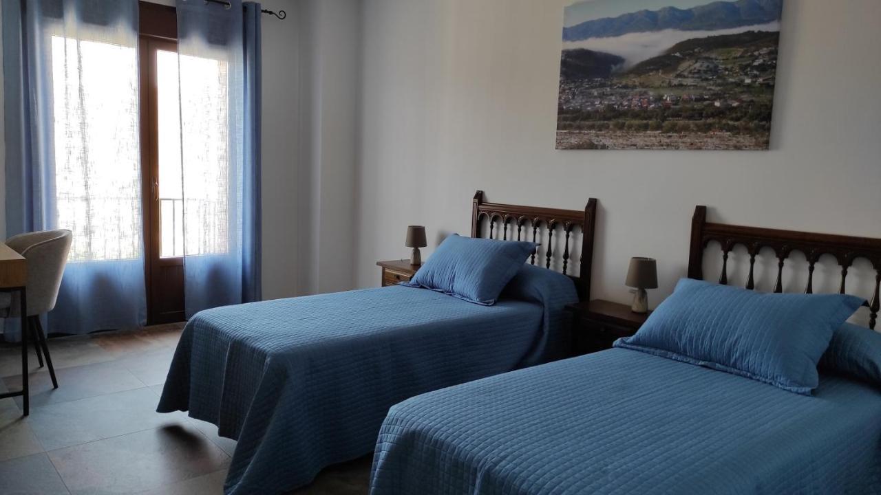 Casa Rural La Colmena Del Geoparque Navatrasierra Ngoại thất bức ảnh