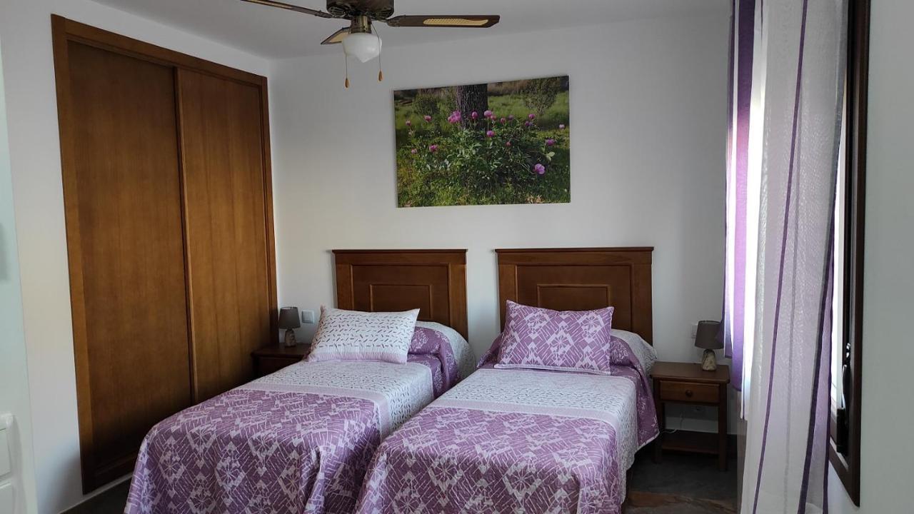 Casa Rural La Colmena Del Geoparque Navatrasierra Ngoại thất bức ảnh